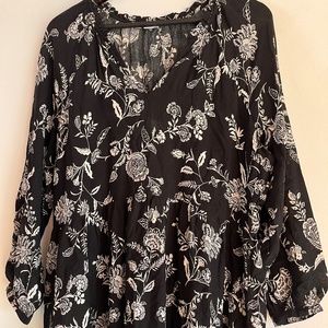 Old Navy Long Sleeve Floral Pattern Maxi Dress